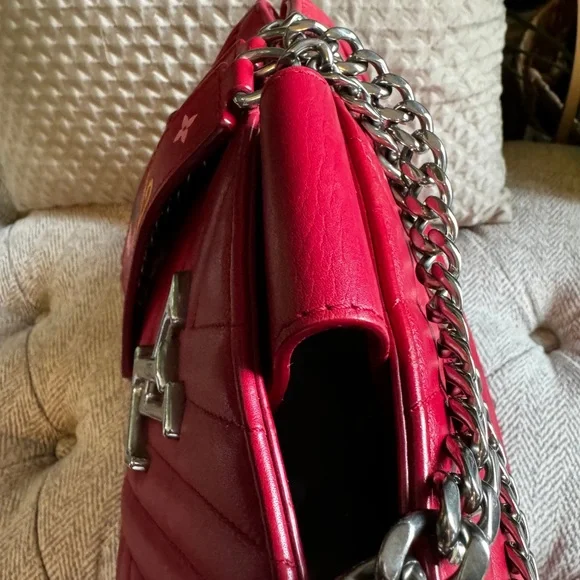 Louis Vuitton Vibrant Red wave Tote - Picture 10 of 10